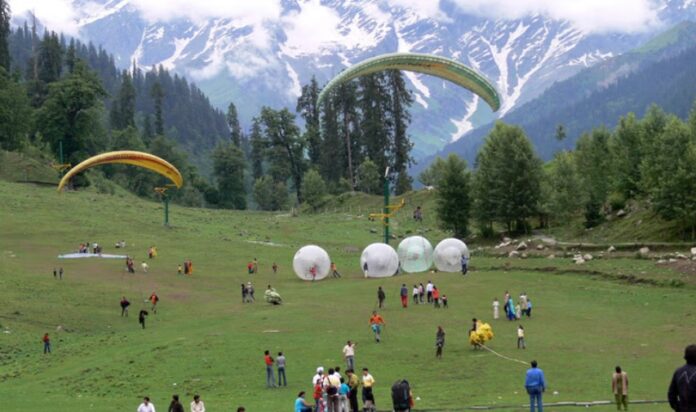 Zorbing in Manali